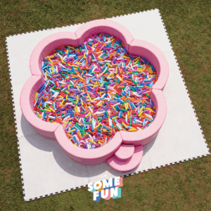 Piscine à balles fleur